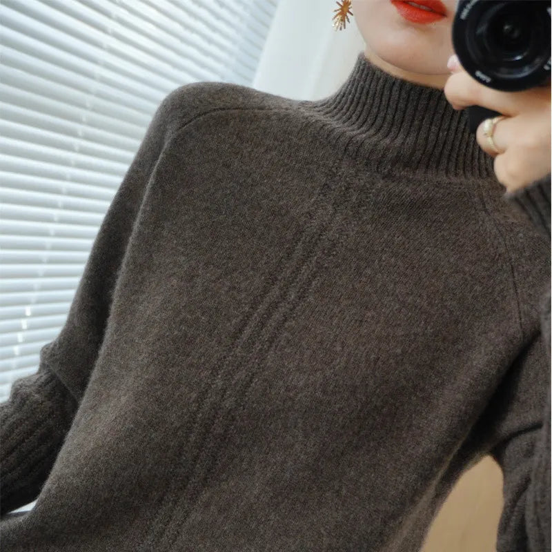 Pull femme élégant à col montant