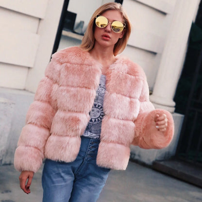 Veste en fausse fourrure - Élégance d'hiver