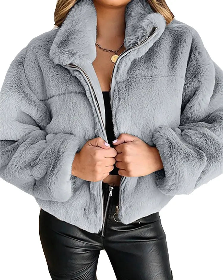 Veste courte en Fausse Fourrure - Style moderne et chaleureux