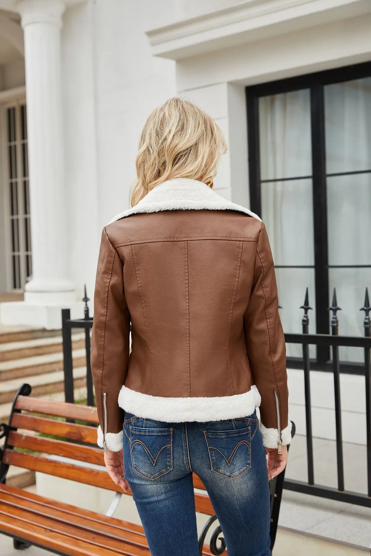 Veste Femme Courte Doublée en Fausse Fourrure - Style Chic & Hiver
