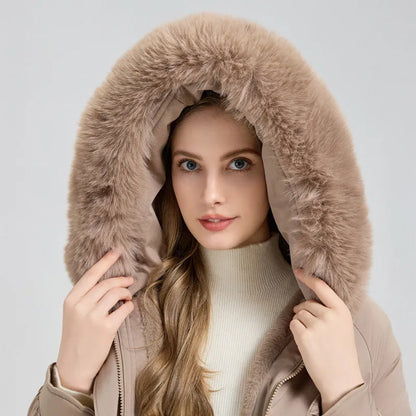 Veste d'hiver femme avec capuche en fausse fourrure - Style élégante