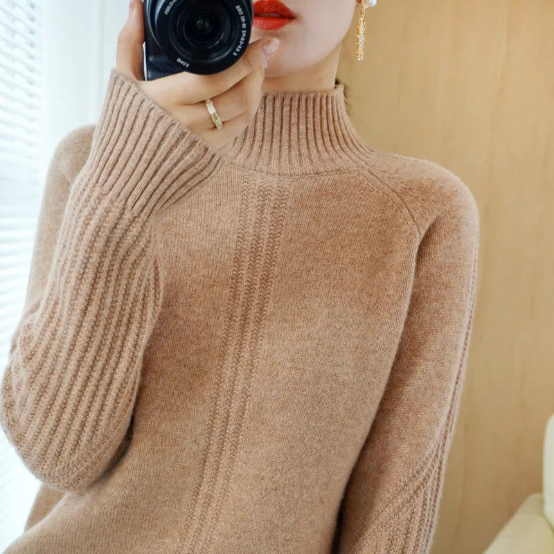 Pull femme élégant à col montant